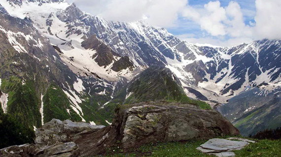 Patalsu Peak Trek